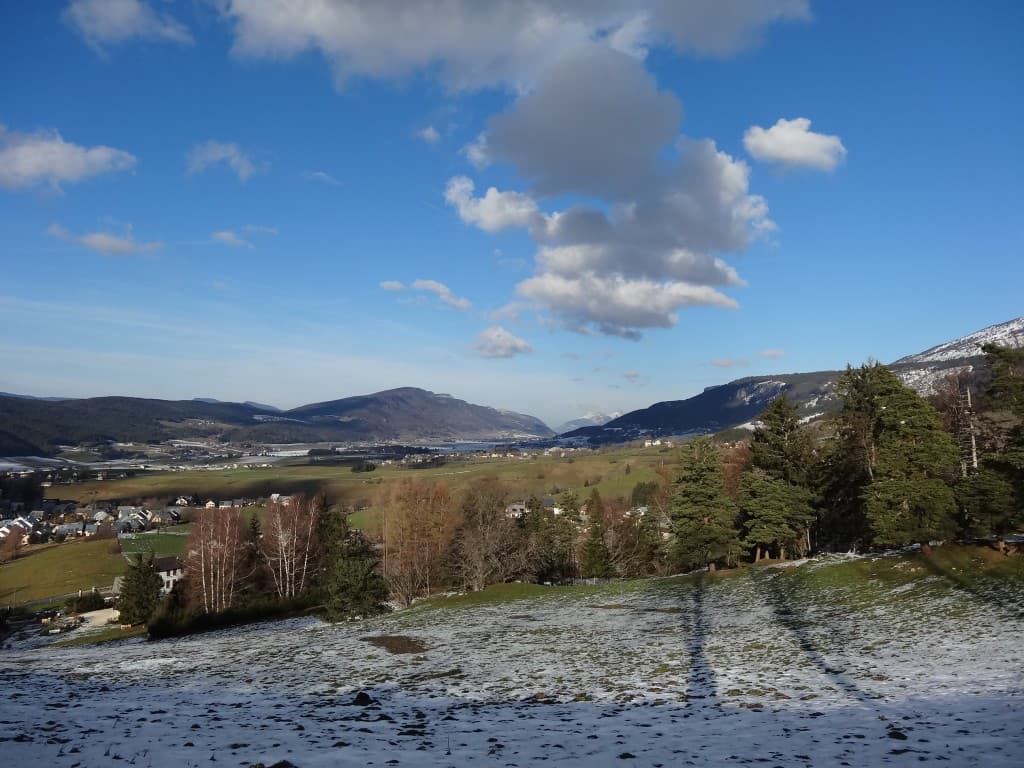 15h30