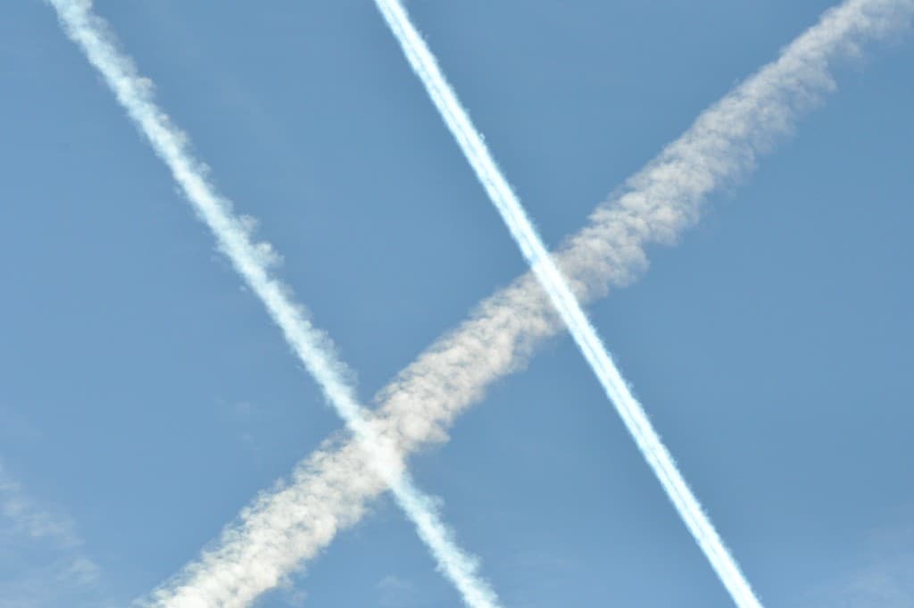 Arabesque et pollution de notre ciel.....