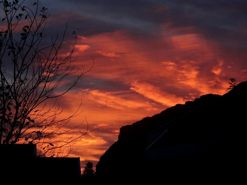 CIEL EN FEU SUR GRENOBLE