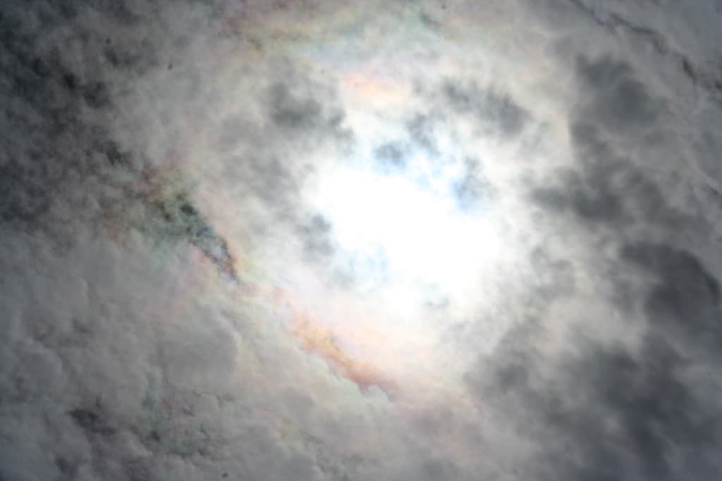 Ciel menaçant,soleil persistant (N.M)