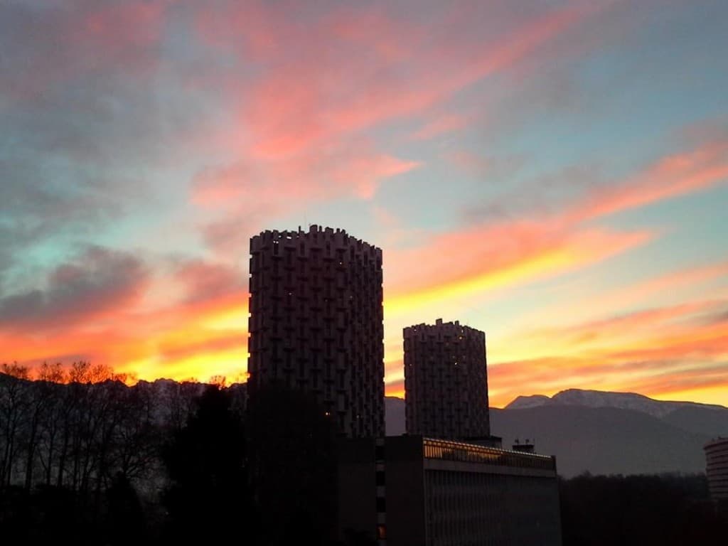 Grenoble se lève au petit matin