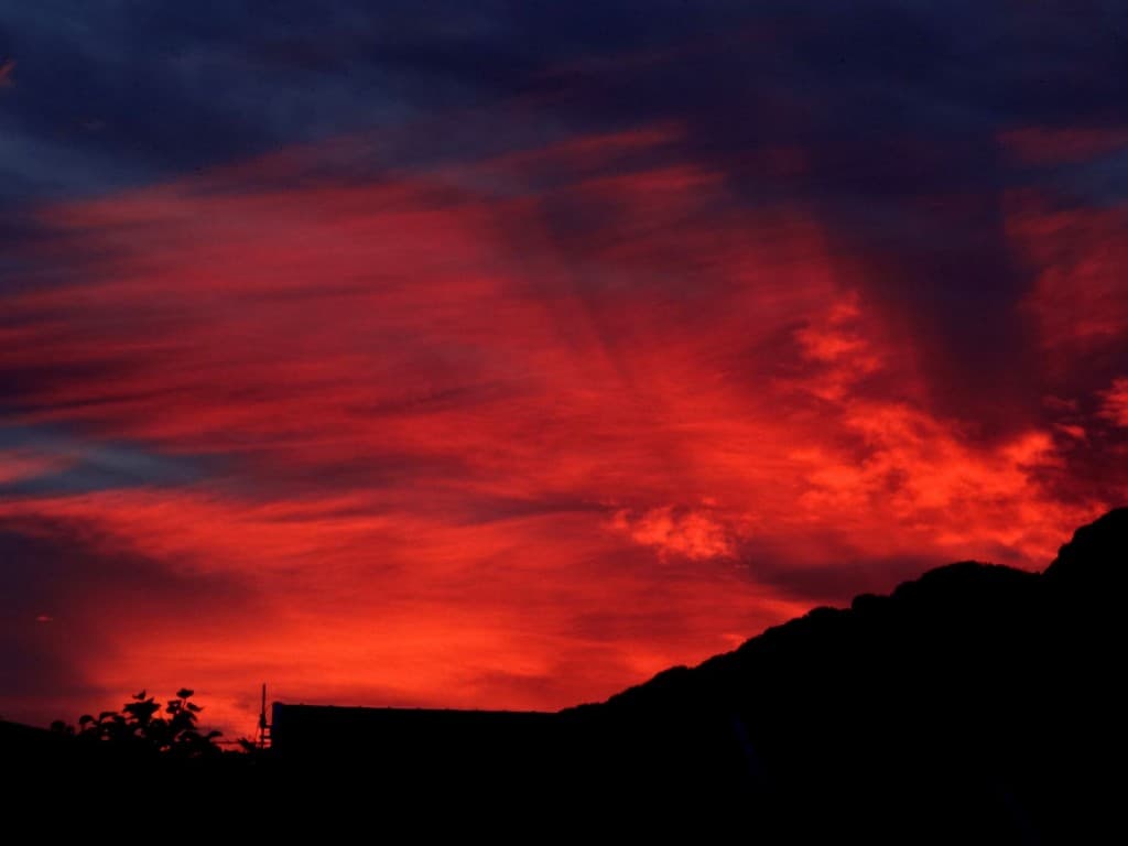 MAGINIFIQUE COUCHER SOLEIL  SUR GRENOBLE