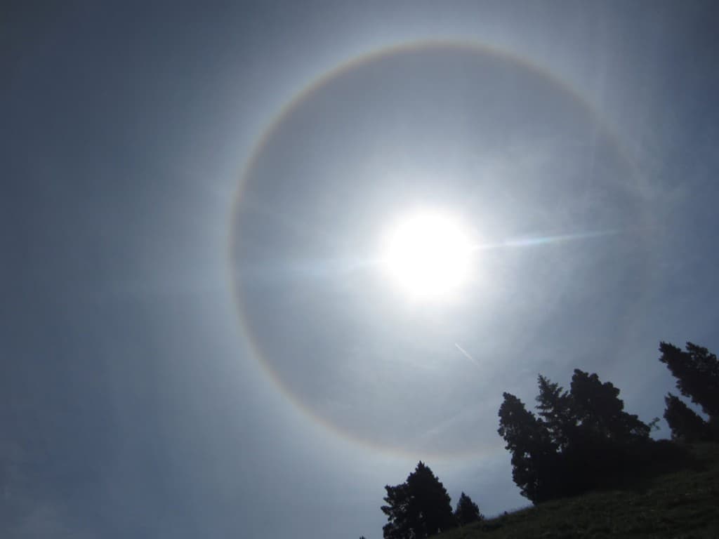arc-en-ciel autour du soleil