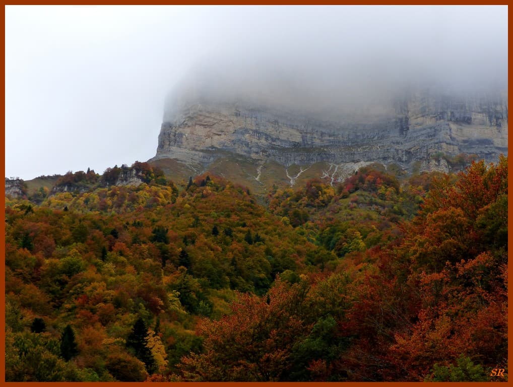 Dent de Crolles aux couleurs de l'automne