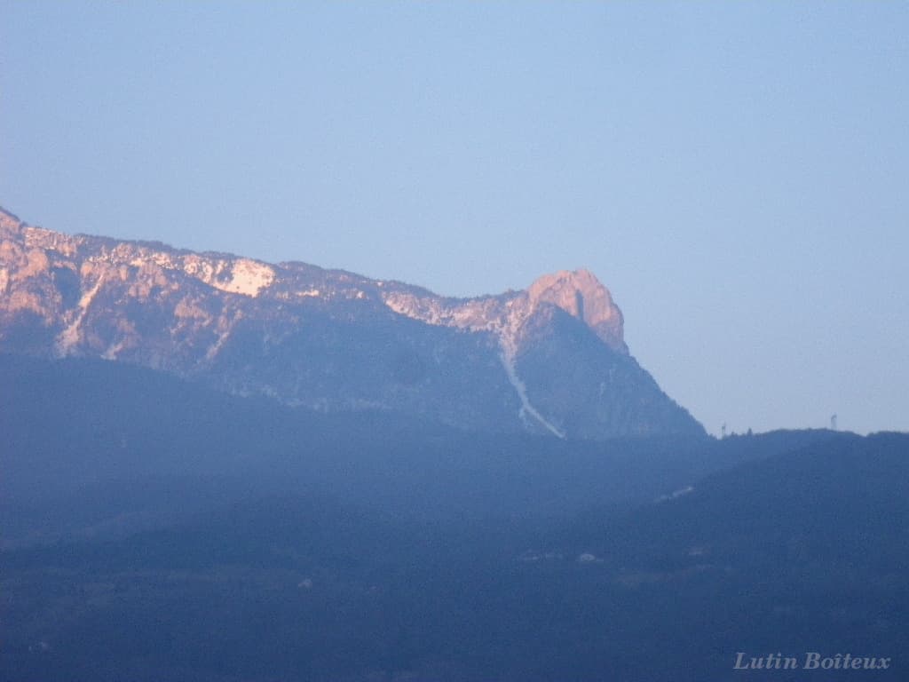 Lever d'Hélios,sur les Trois Pucelles !