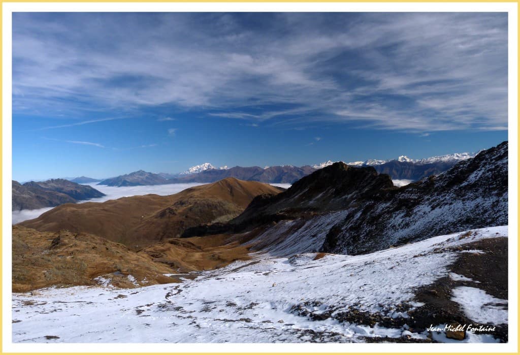 panorama sur les Alpes et le Mont Blanc