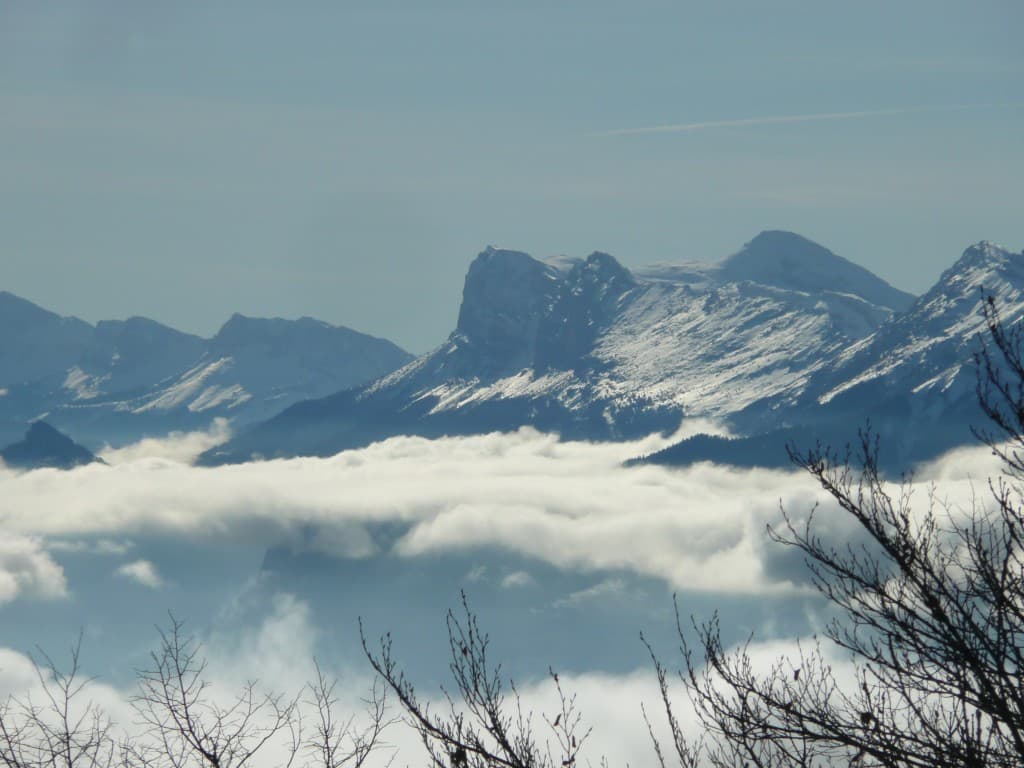 Pic St Michel et mer de nuage