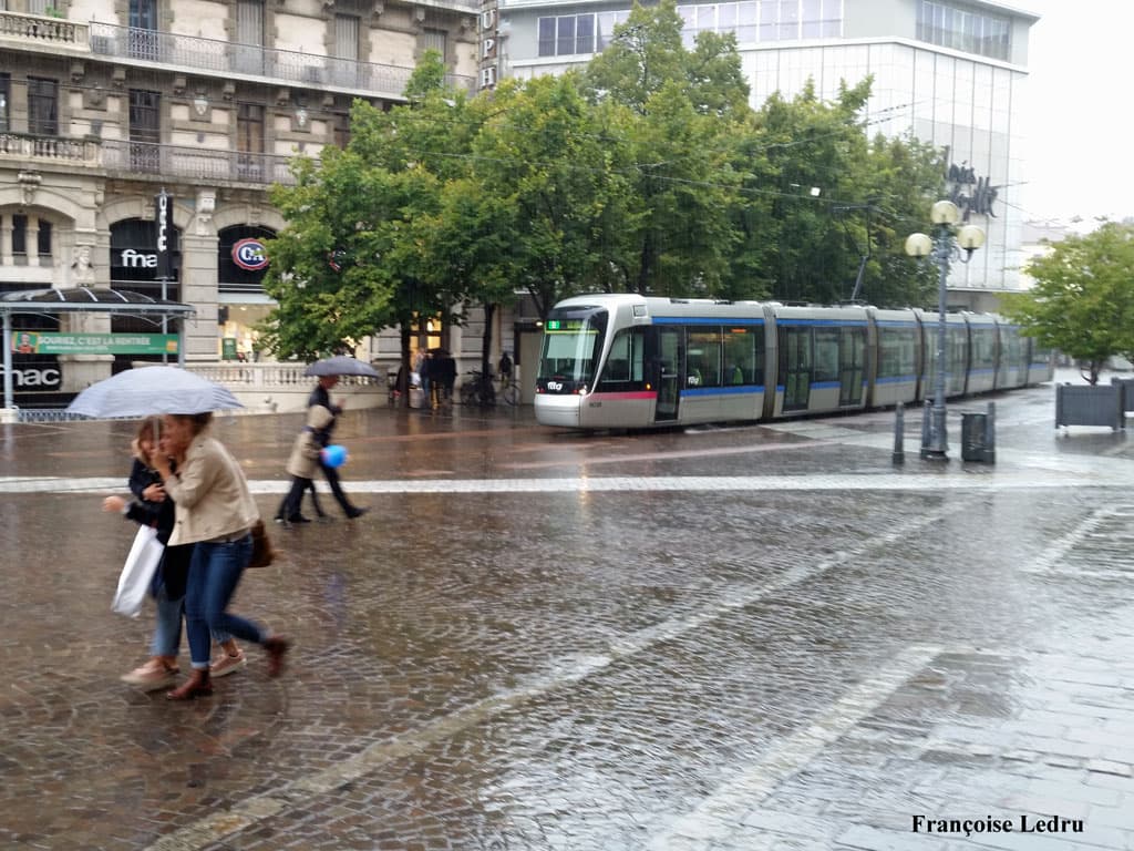Grenoble sous la pluie