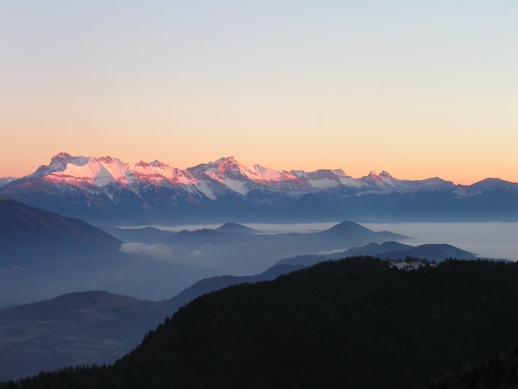 nuages en fond de vallée