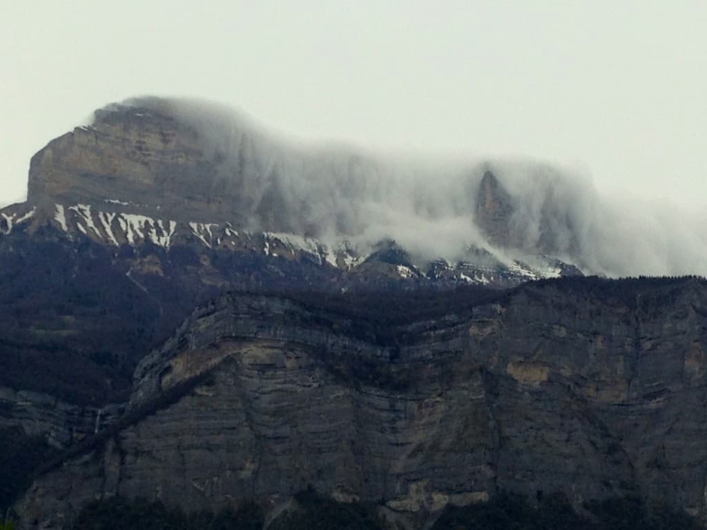 cascade nuage
