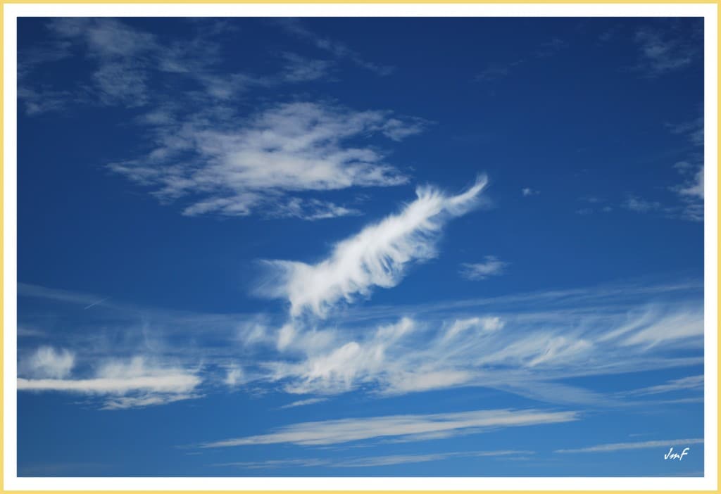 cirrus plume