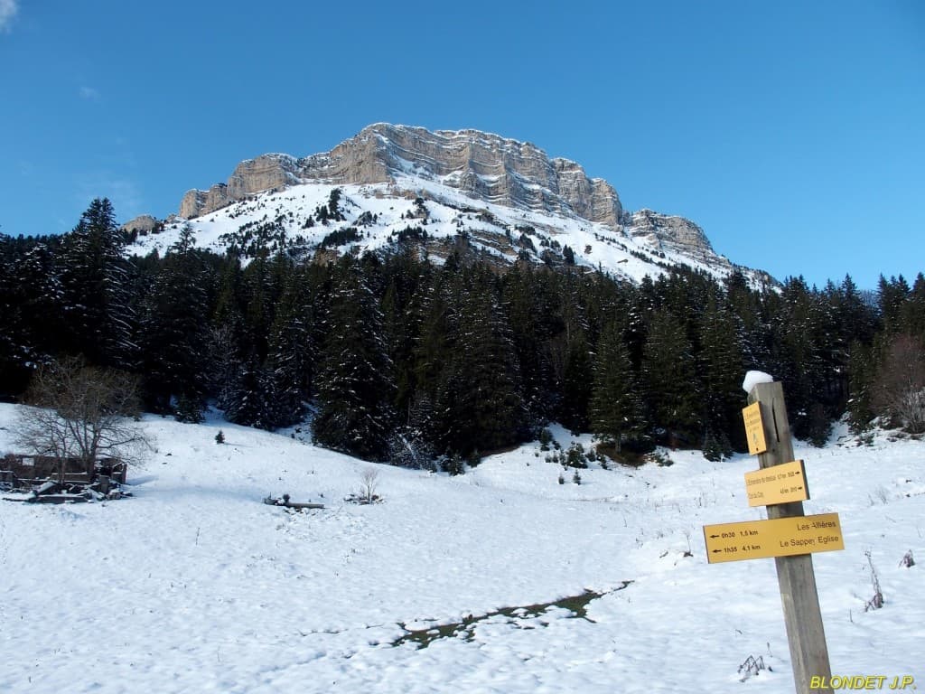Chamechaude vue de l'Emeindras de Dessous