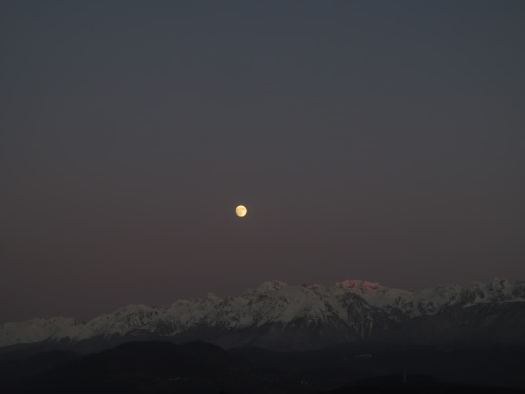 Début de nuit sur Belledonne