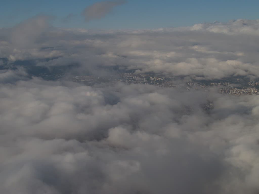 Grenoble sous les nuages
