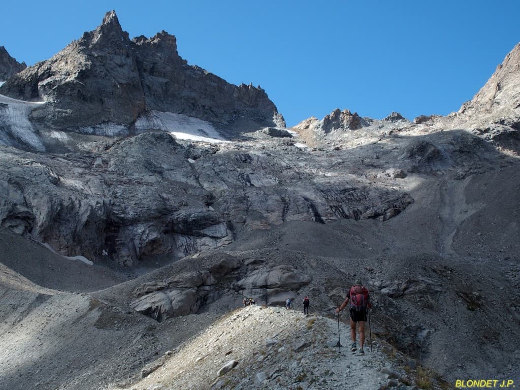 Montée au refuge du Pavé