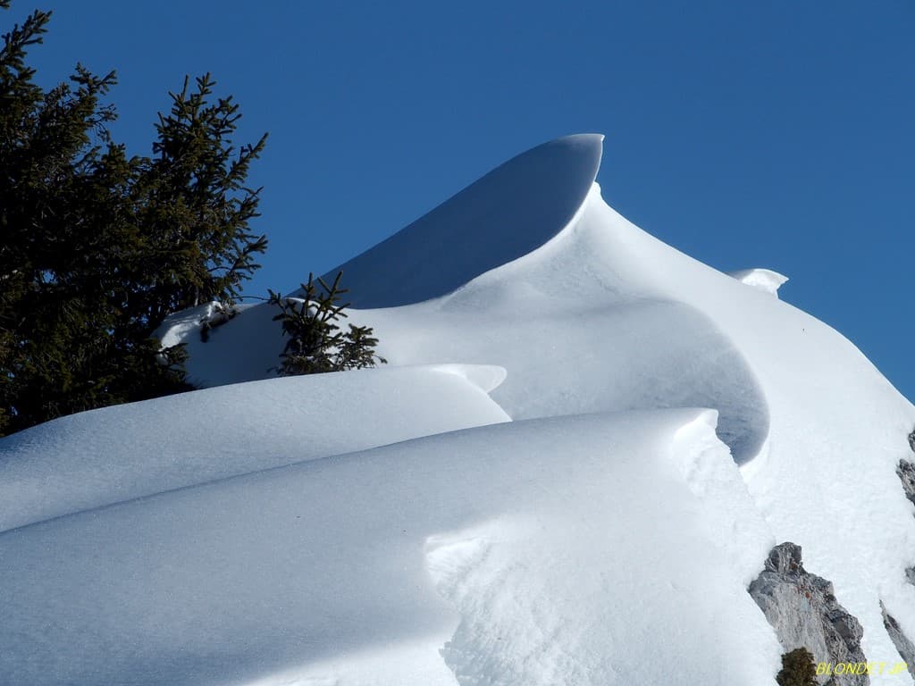 Sculpture de neige vers le Pic St Michel