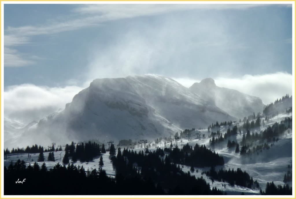 tempête de Foehn sur les sommets