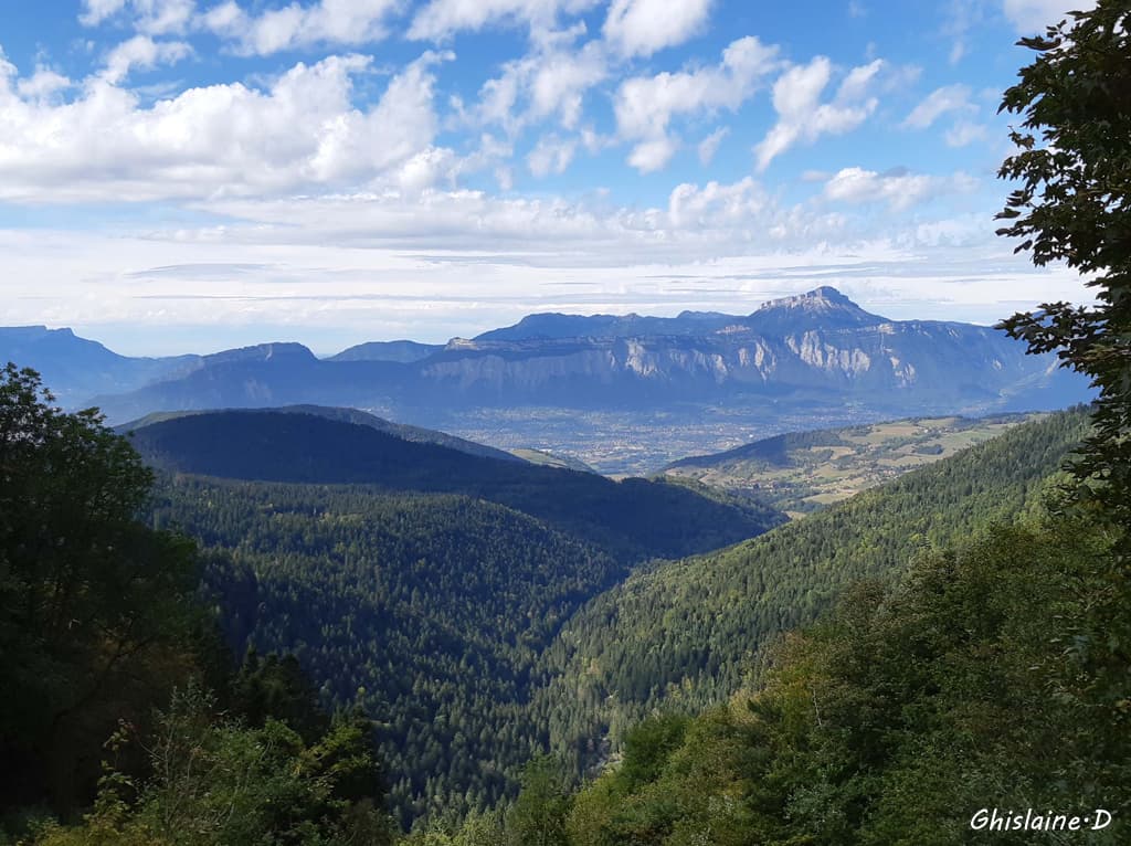 vue sur Chamechaude 1/10/2019