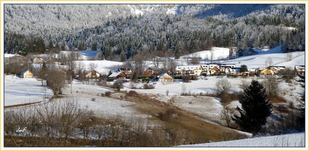 les derniers rayons de soleil sur le Hameau