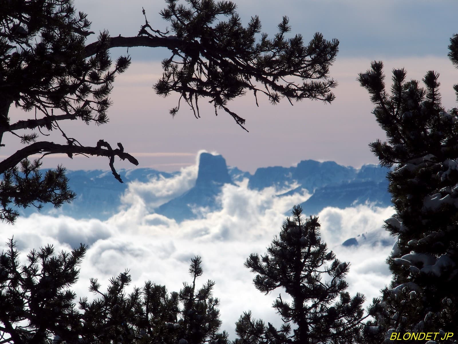Mt Aiguille vu du sentier du Lac Achard