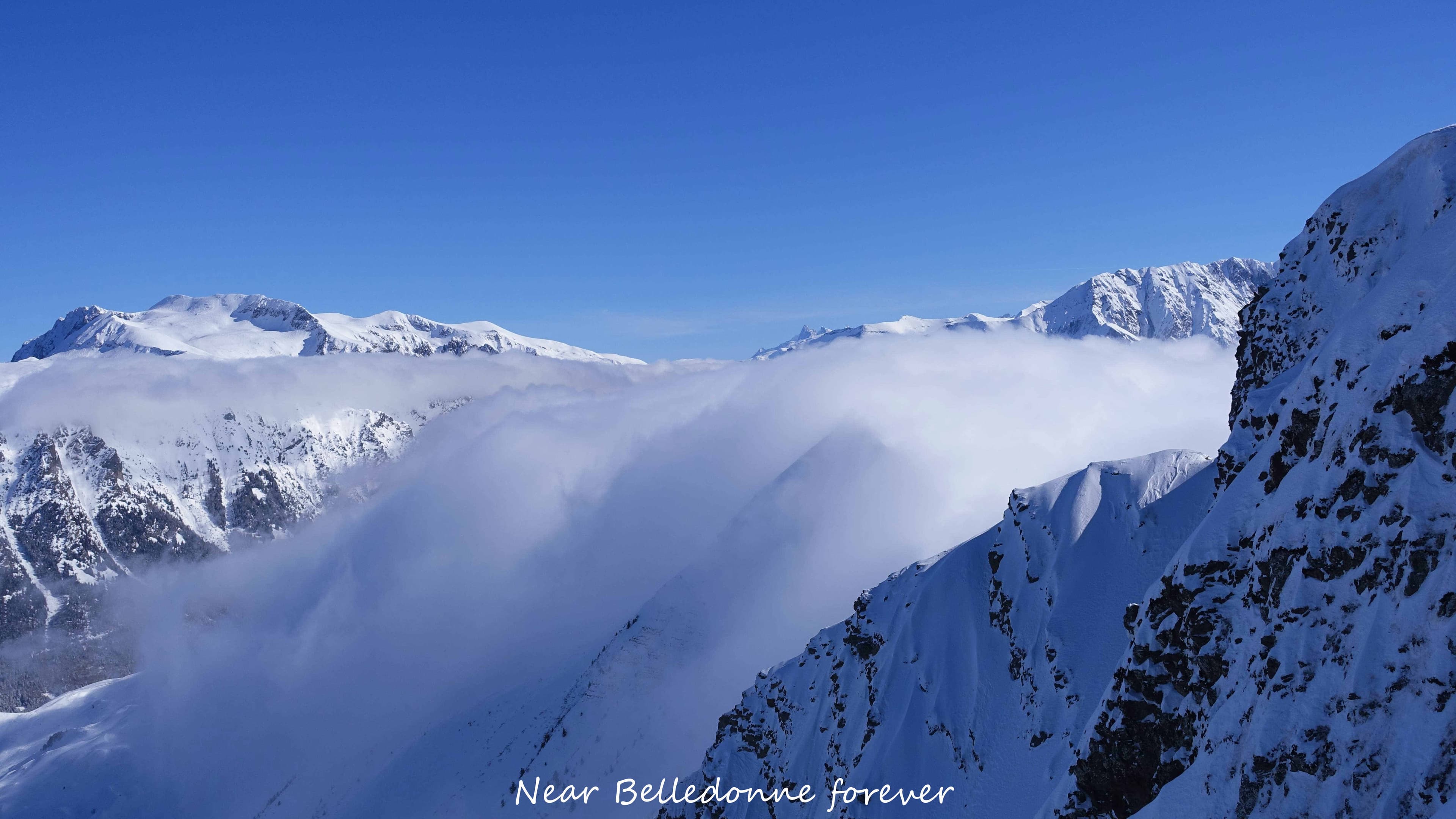 Nuages venant du sud qui tentent de passer A.P.