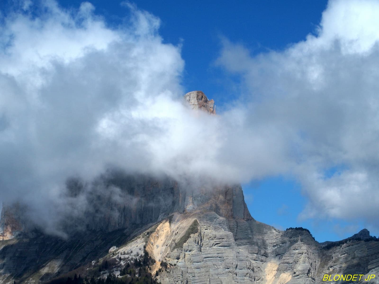 Mont Aiguille vu du Rocher de Goutaroux