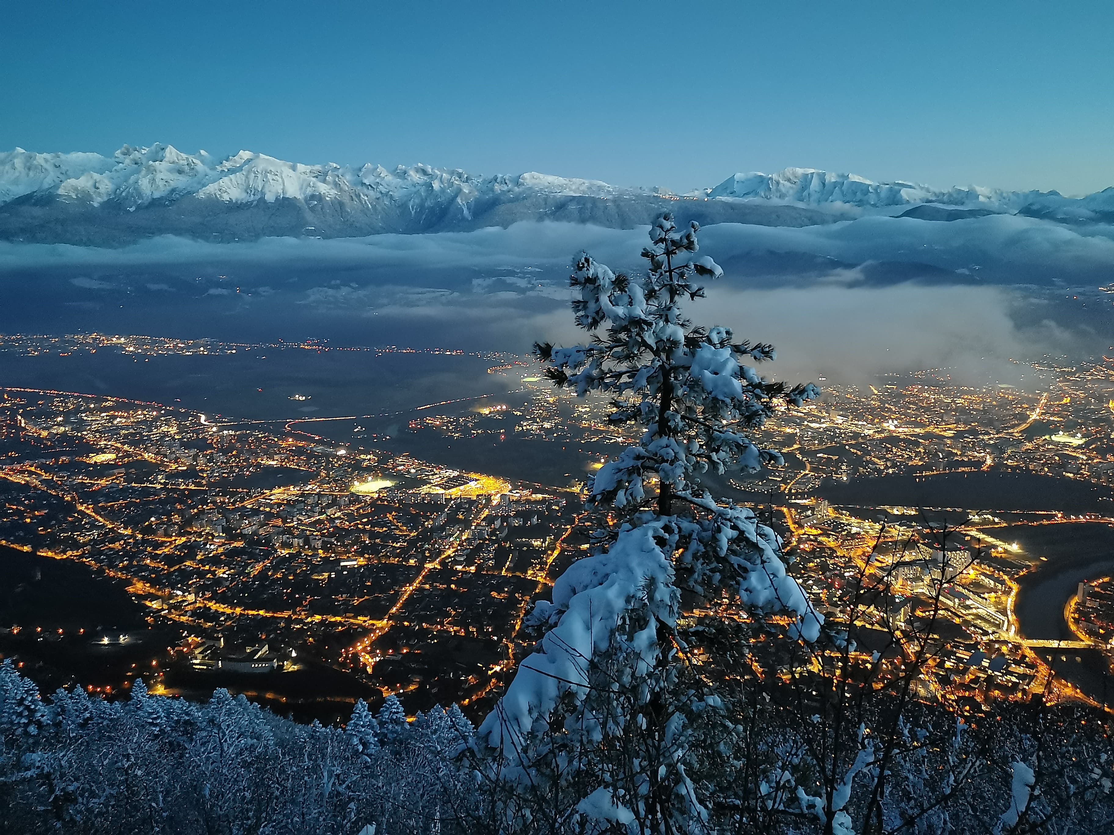 Ville et montagnes