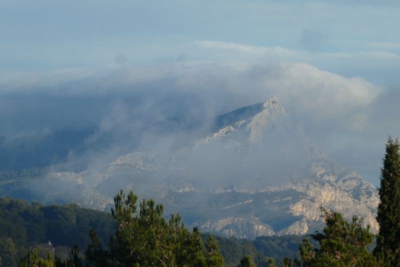 Sainte-victoire après les pluies