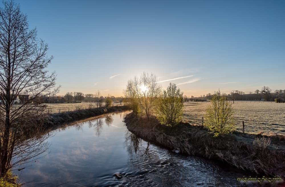 Seule la rivière...