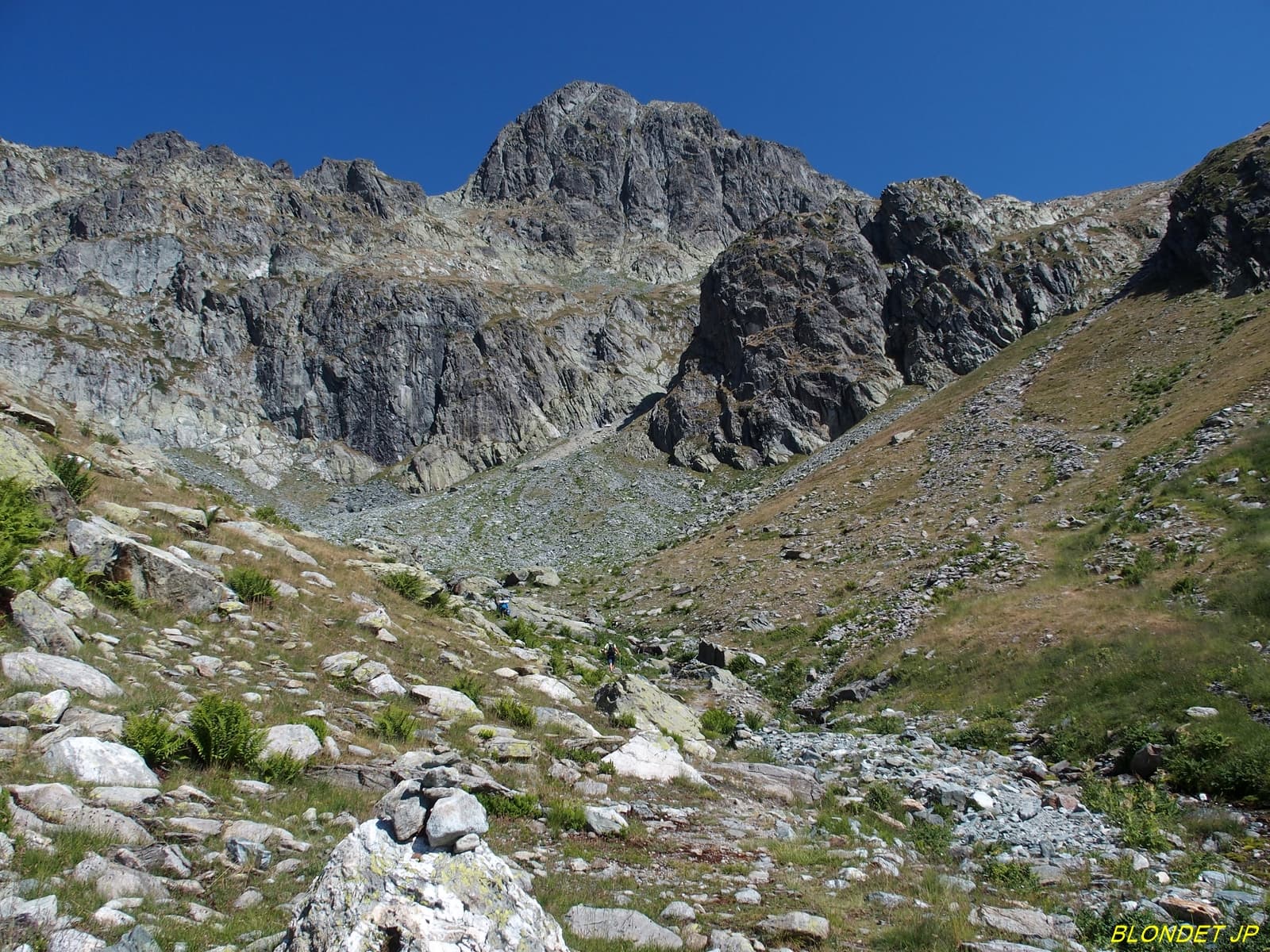 En montant au Col de l'Aigleton