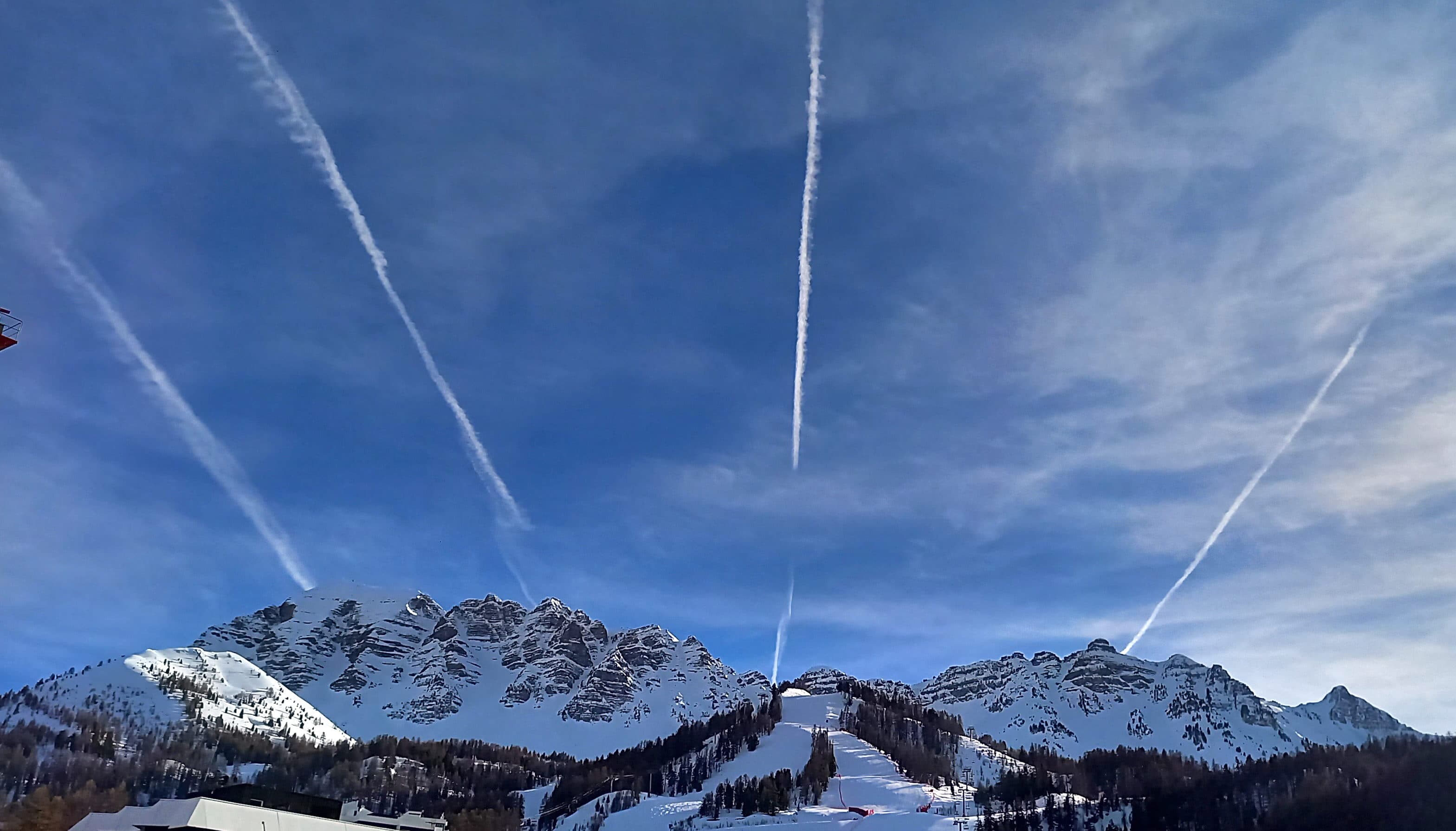 Trafic aérien sur les Alpes du Sud
