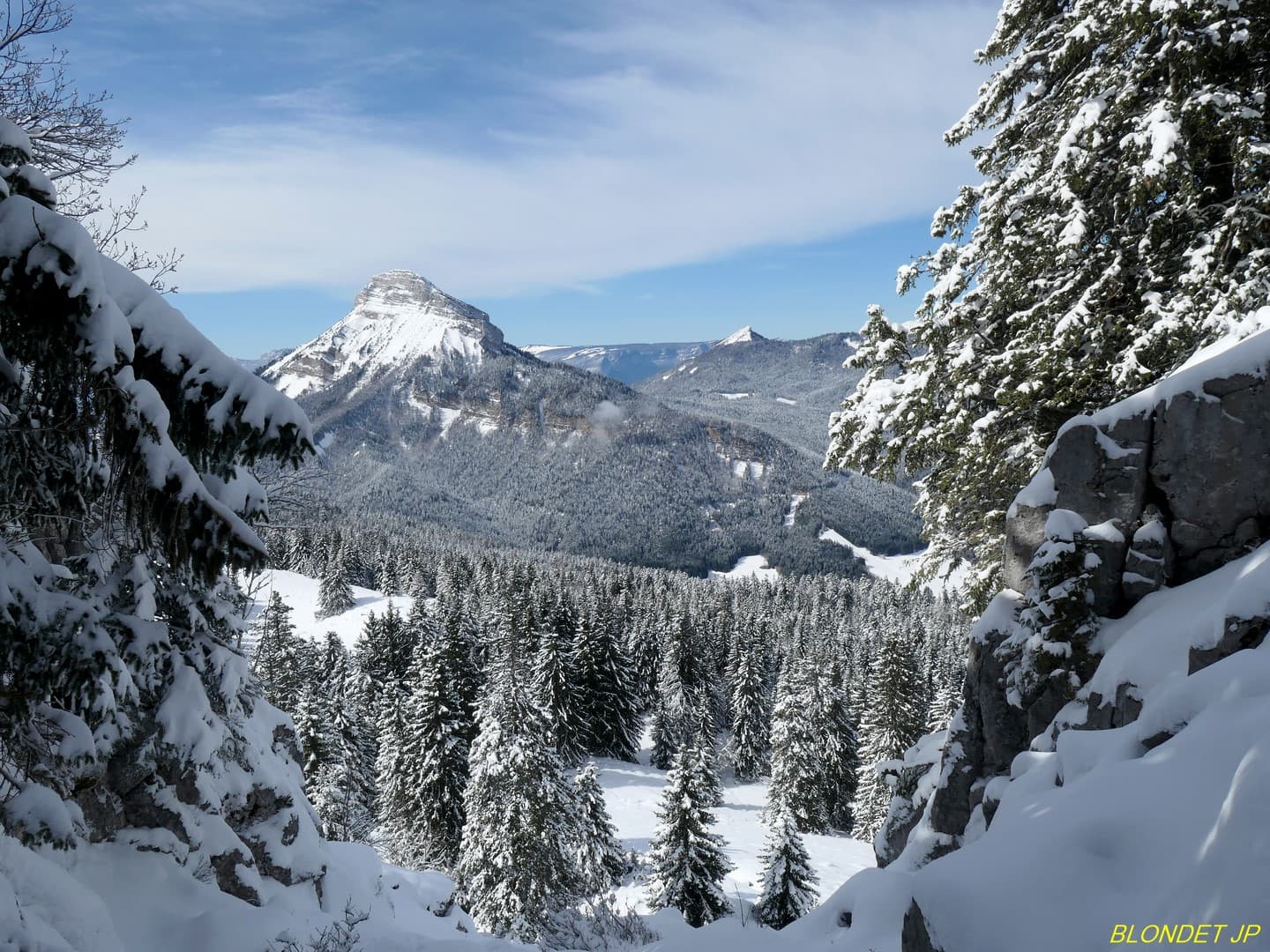 Charmant Som vu du Roc d'Arguille