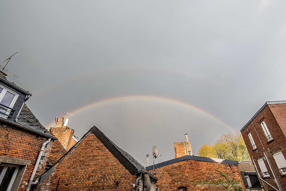 Arc faiblement dédoublé