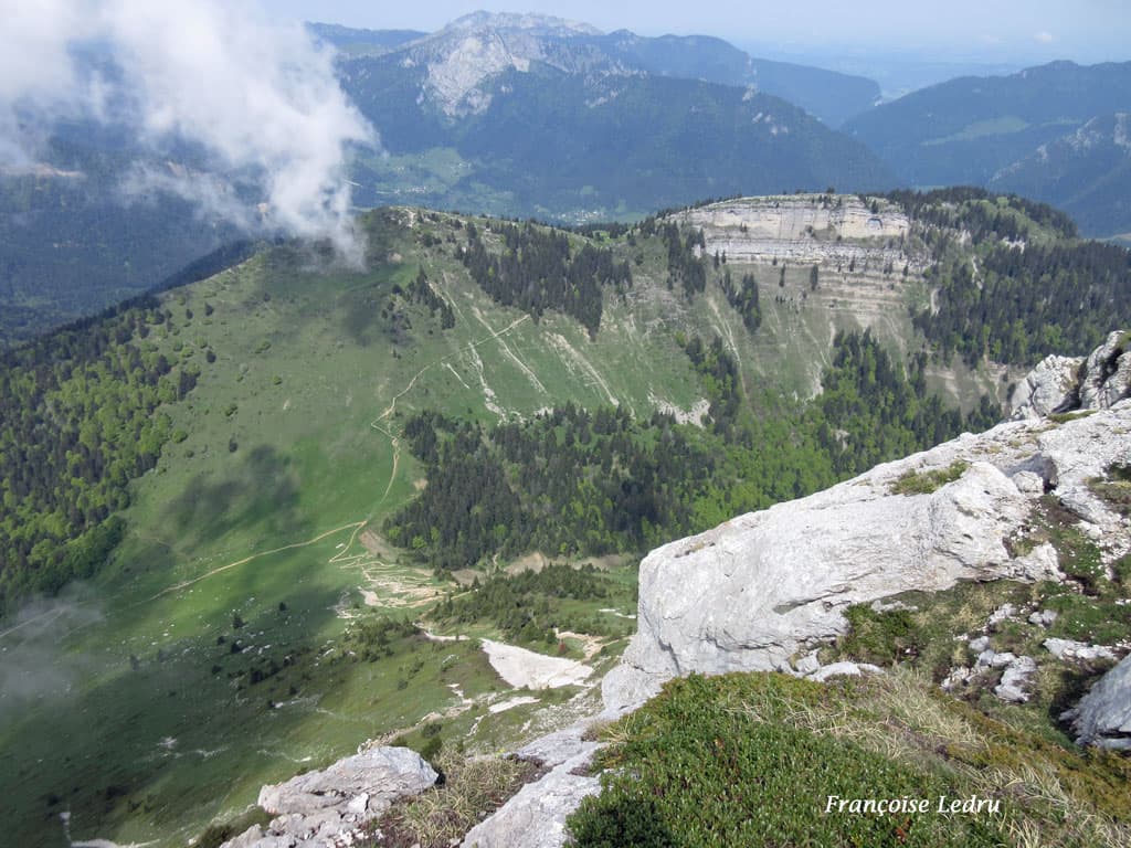 Soleil et quelques nuages