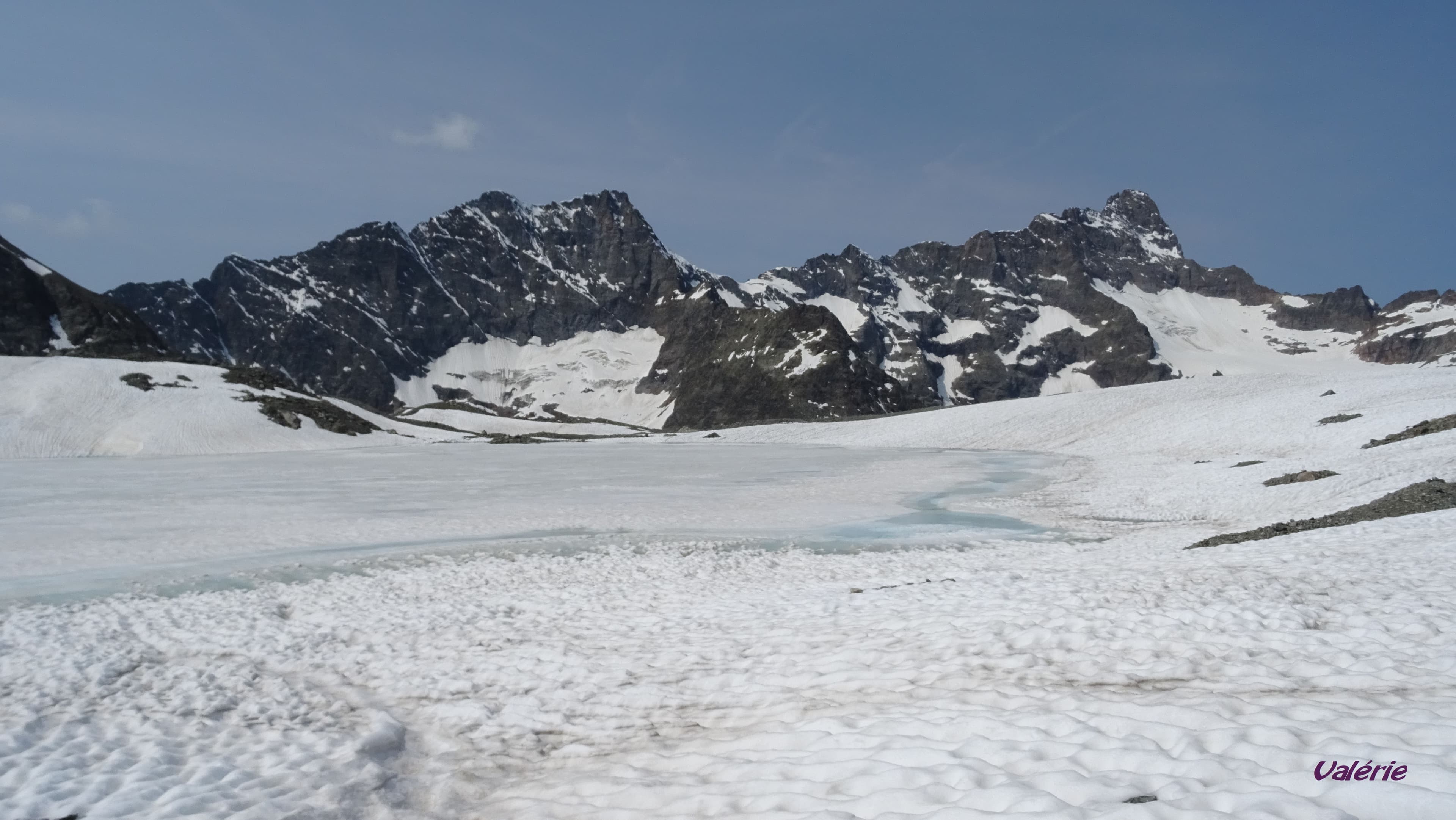 Lac des Rouies 2722 m et l'Olan