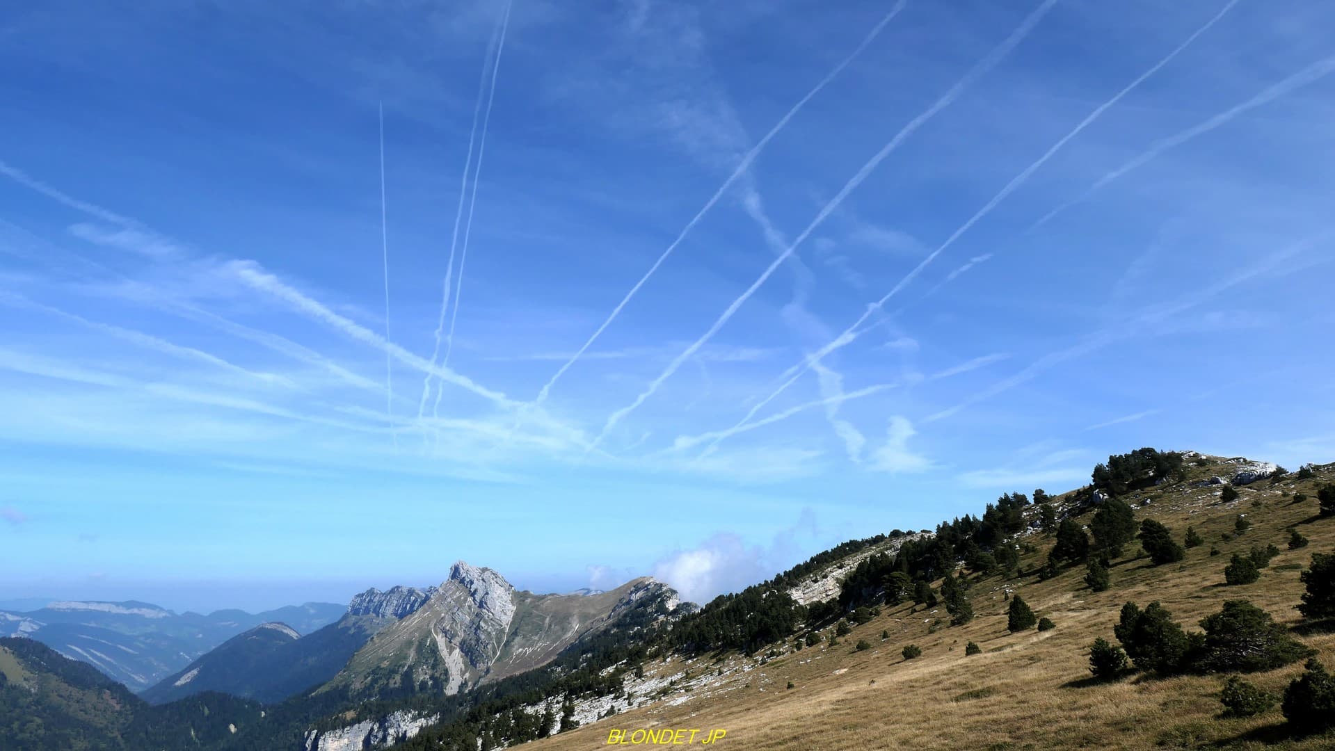 Gros trafic au dessus de la Chartreuse