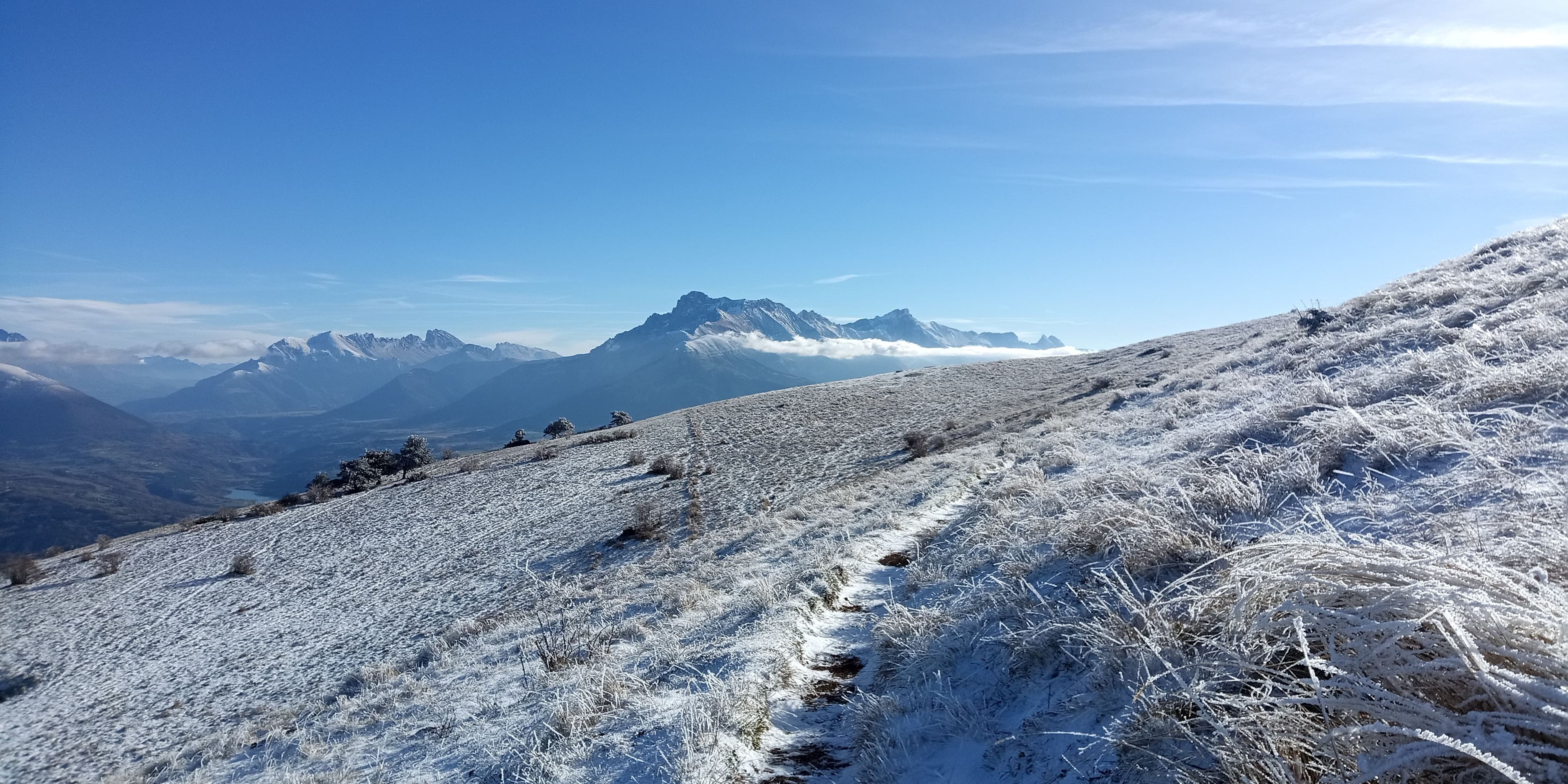 Sous le Serre de l'Horizon, vue sur le Dévoluy