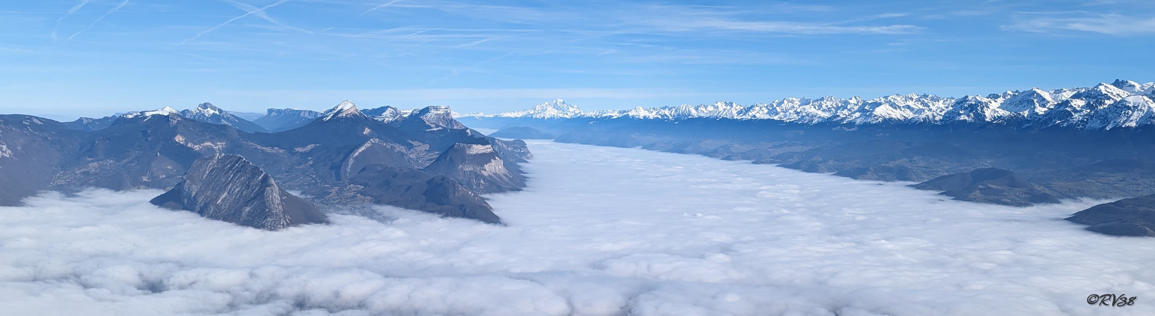 Mer de nuages sur Grenoble et le Grésivaudan