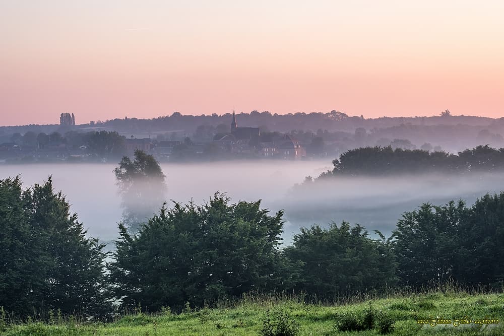 Village et nappes