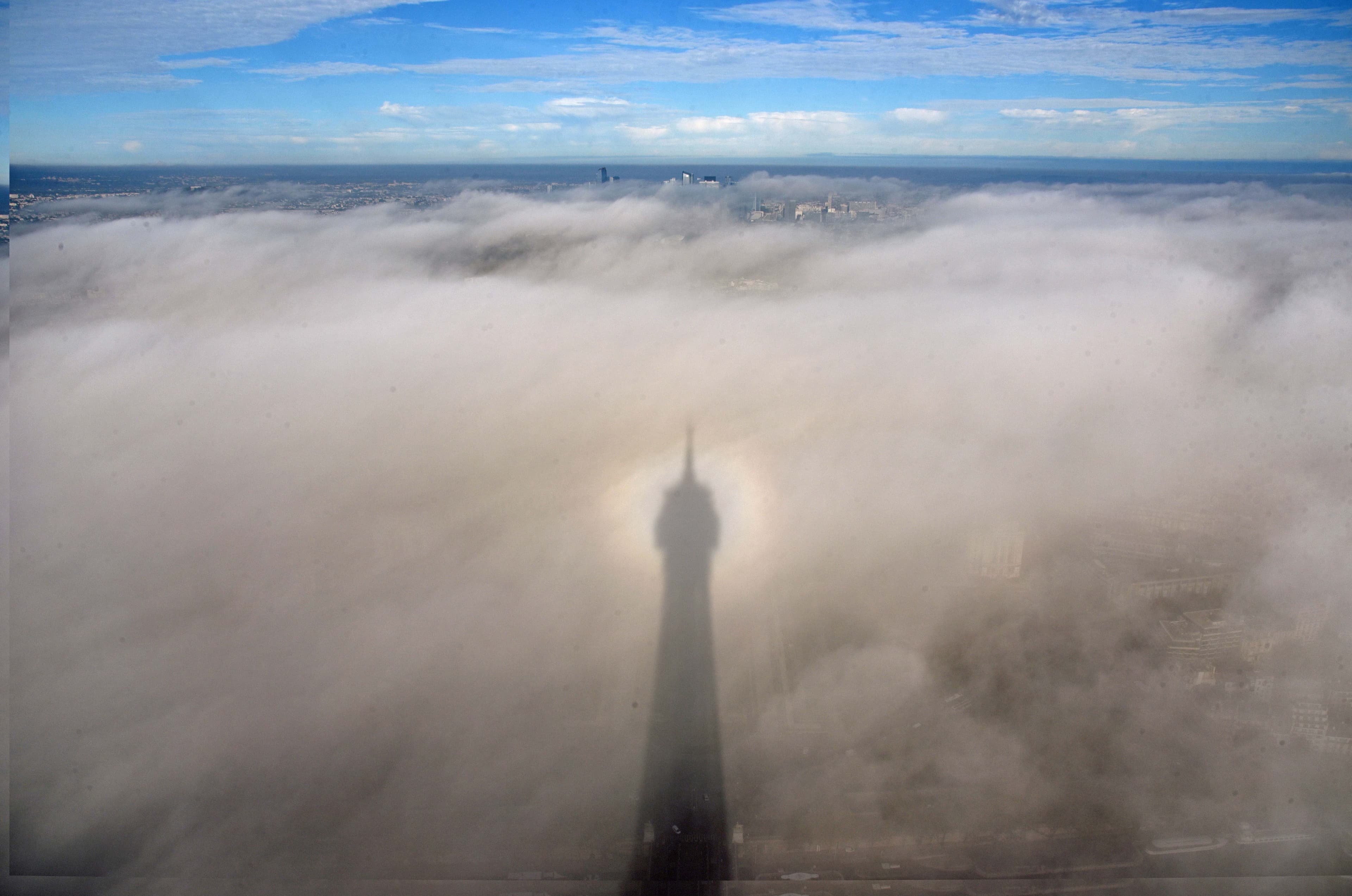 Spectre de Brocken de la Tour Eiffel -2