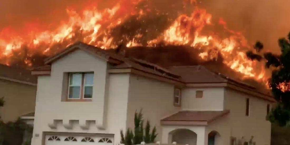Image d'illustration pour Incendies en Californie, inondations au Japon, cyclones Pablo et kyarr...