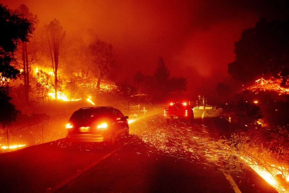 Image d'illustration pour Incendies en Californie, inondations au Japon, cyclones Pablo et kyarr...