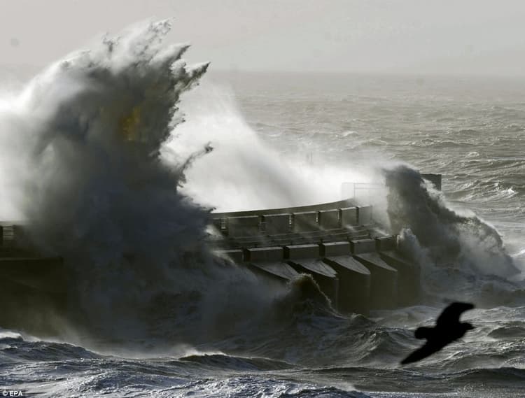 Image d'illustration pour Dépression Ulla - tempête et inondations en Bretagne