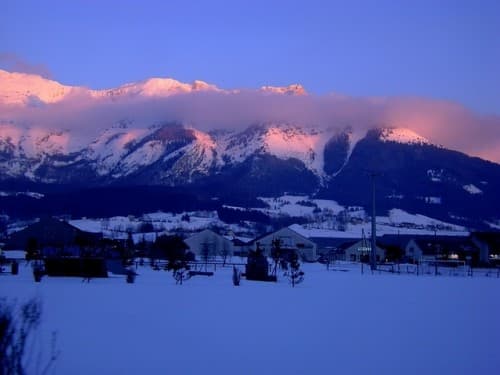 Coucher de soleil sur les montagnes