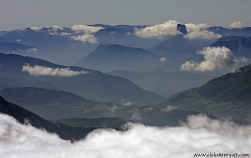 Jeu de Brumes sur le Mont Aiguille