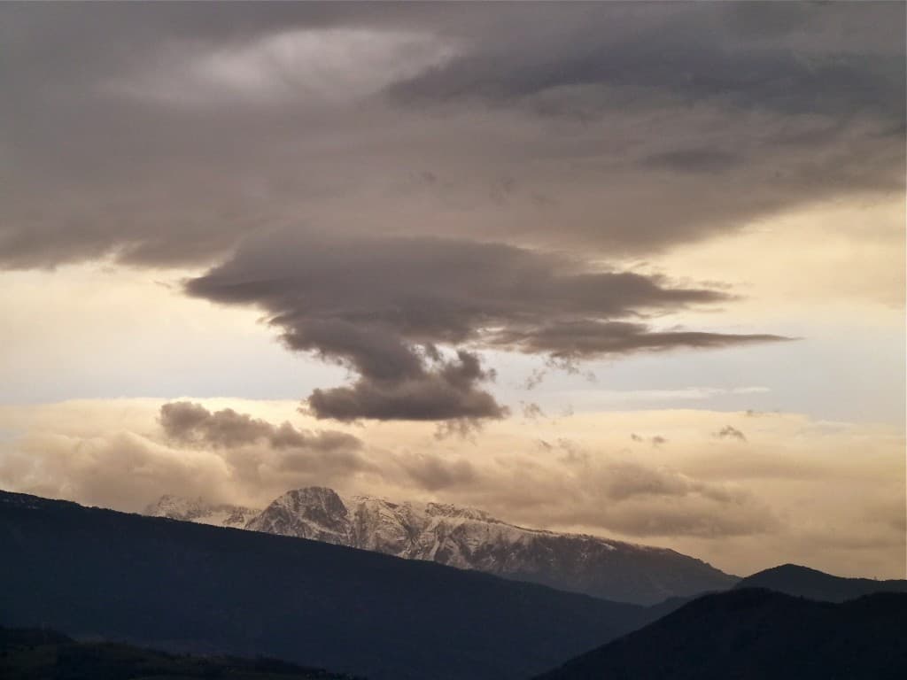 Ciel tourmenté à l'aube (M. Alter)