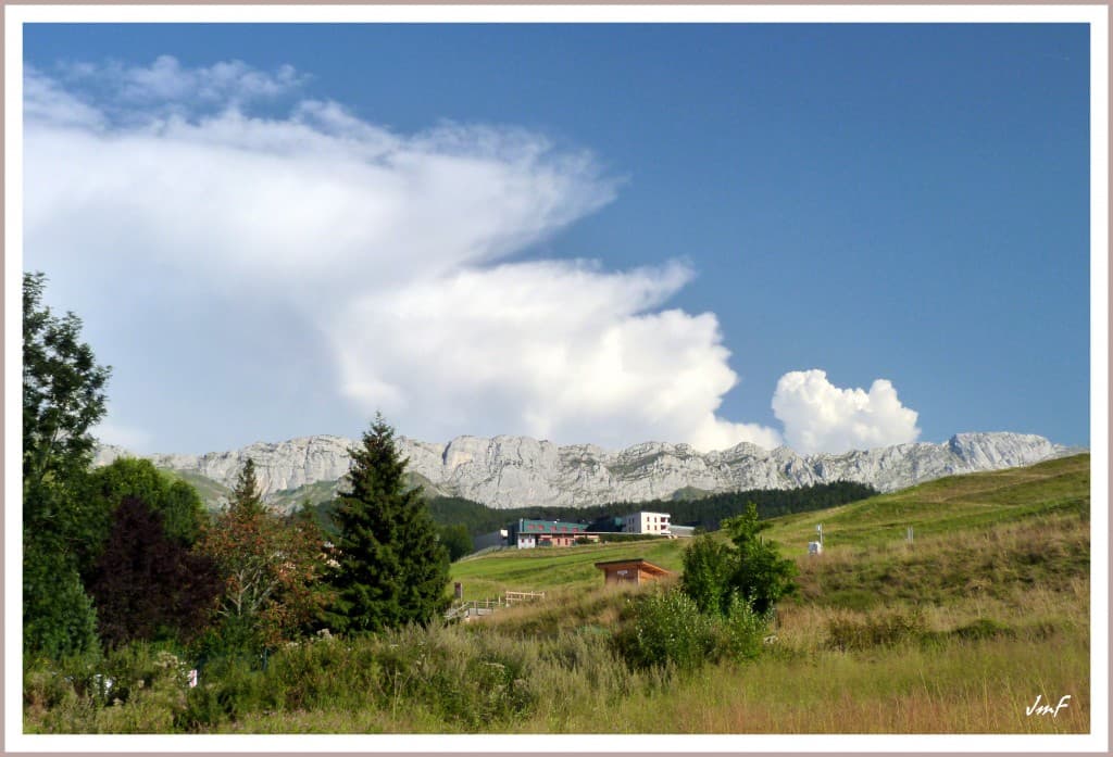 Débordement orageux derrière le Vercors
