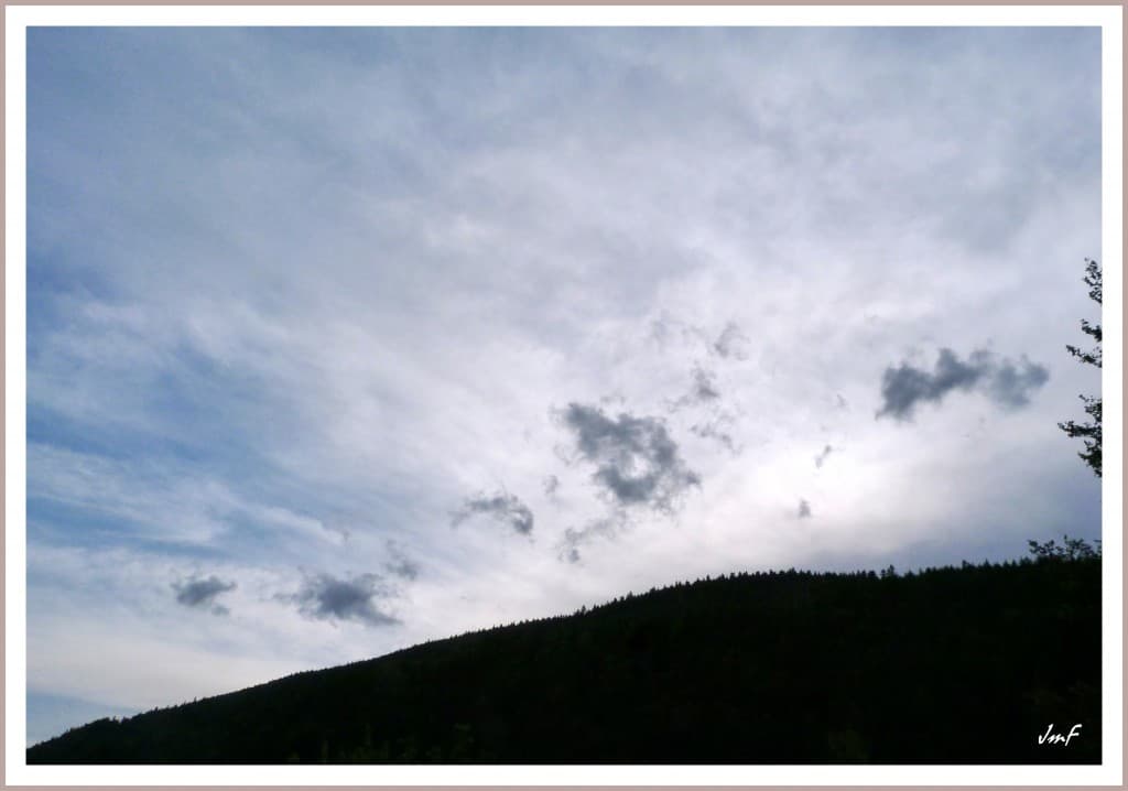 fractocumulus et cirrostratus