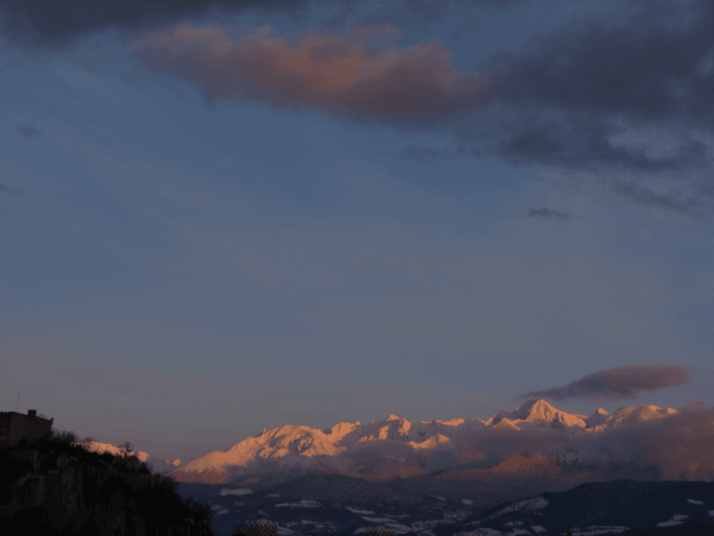 Le soleil se couche sur Belledonne