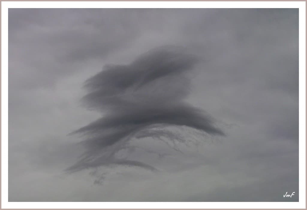 nuage gris...